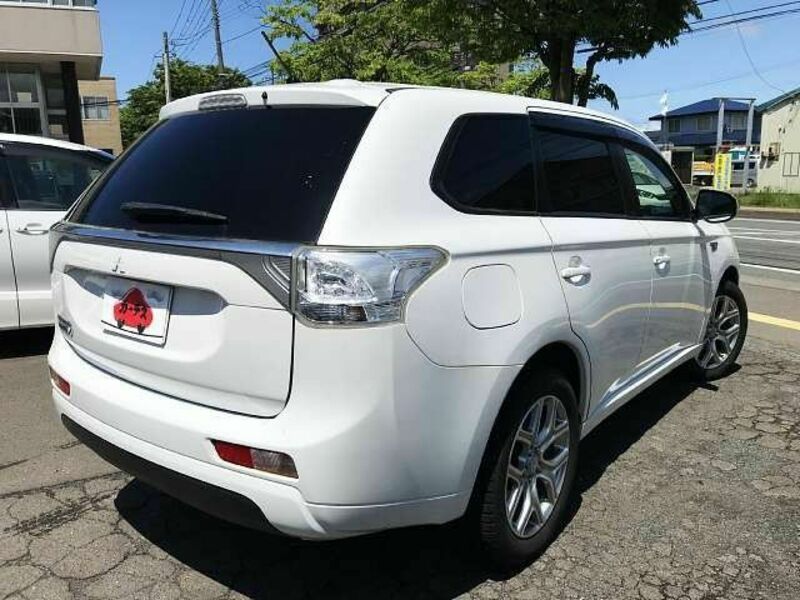 OUTLANDER PHEV