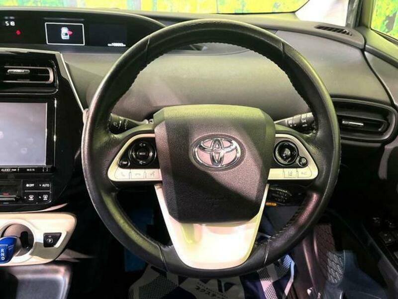 PRIUS-10