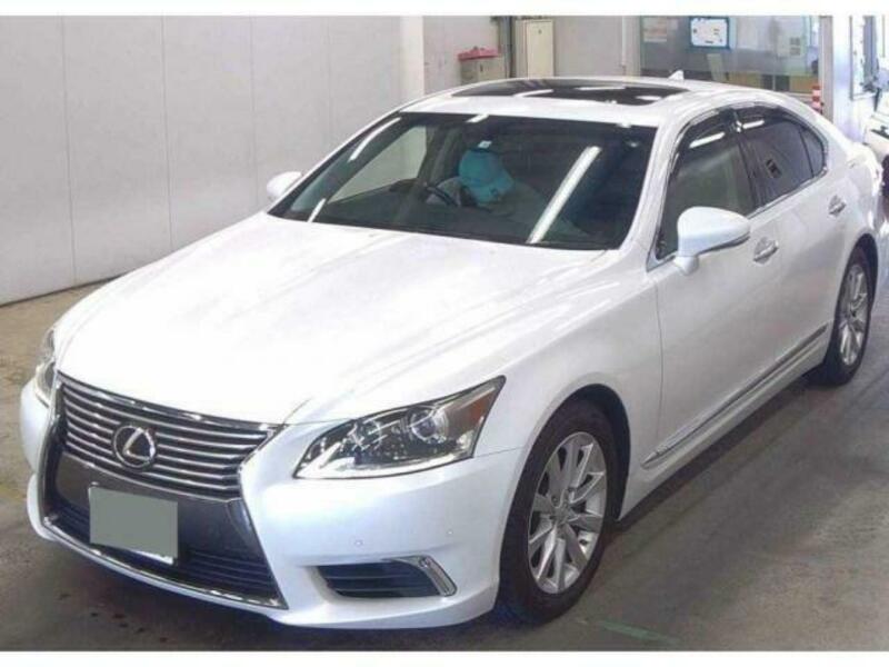 LEXUS LS