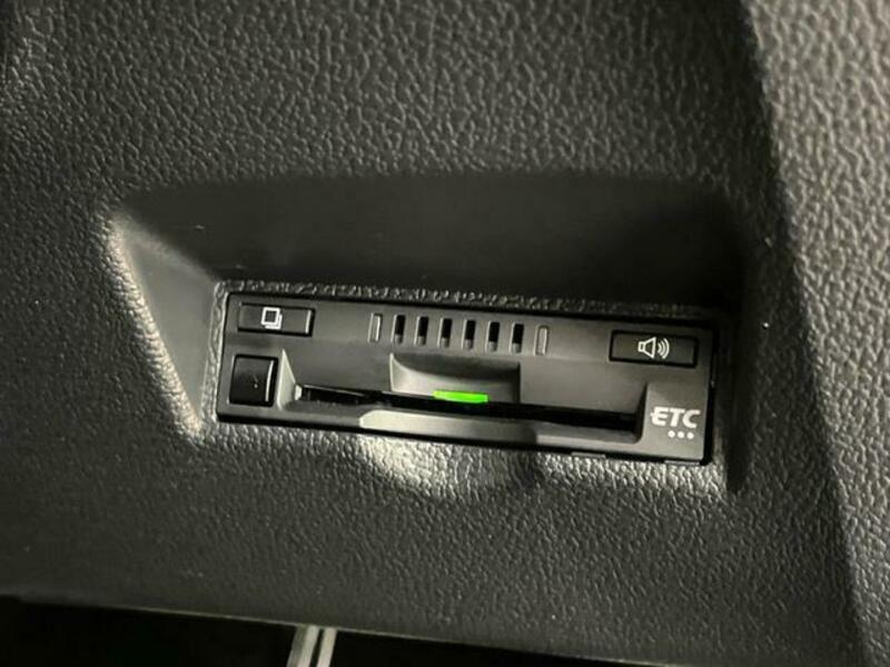 PRIUS-6