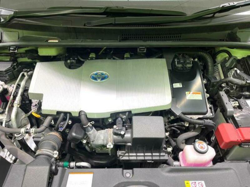 PRIUS-17