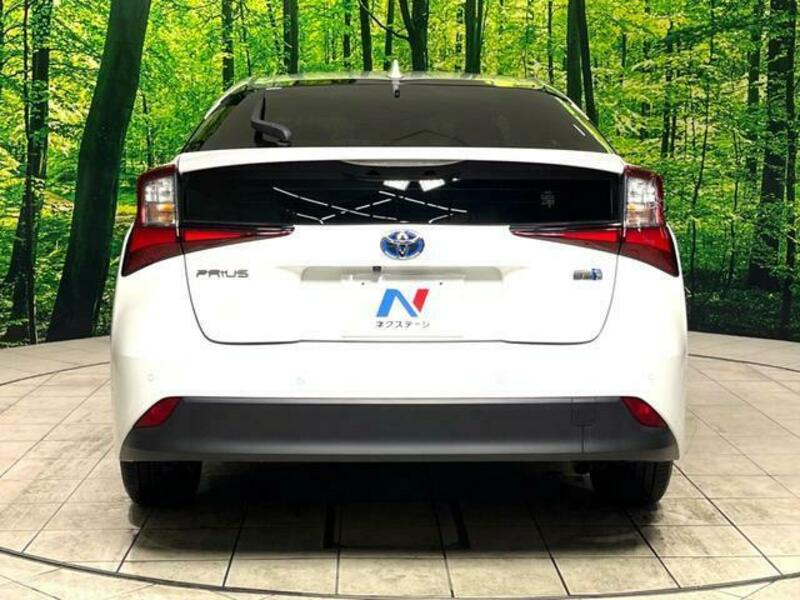 PRIUS-14