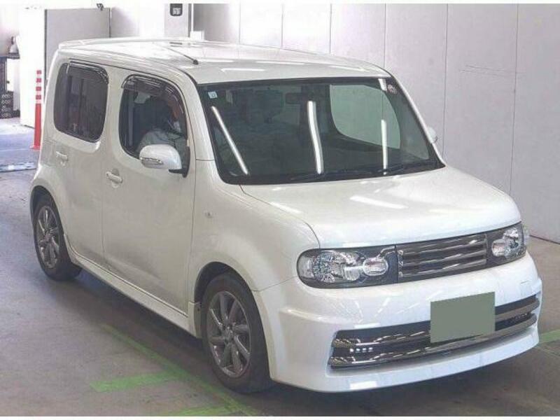 NISSAN　CUBE