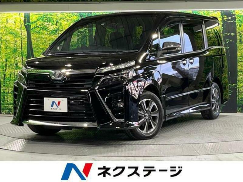 TOYOTA　VOXY