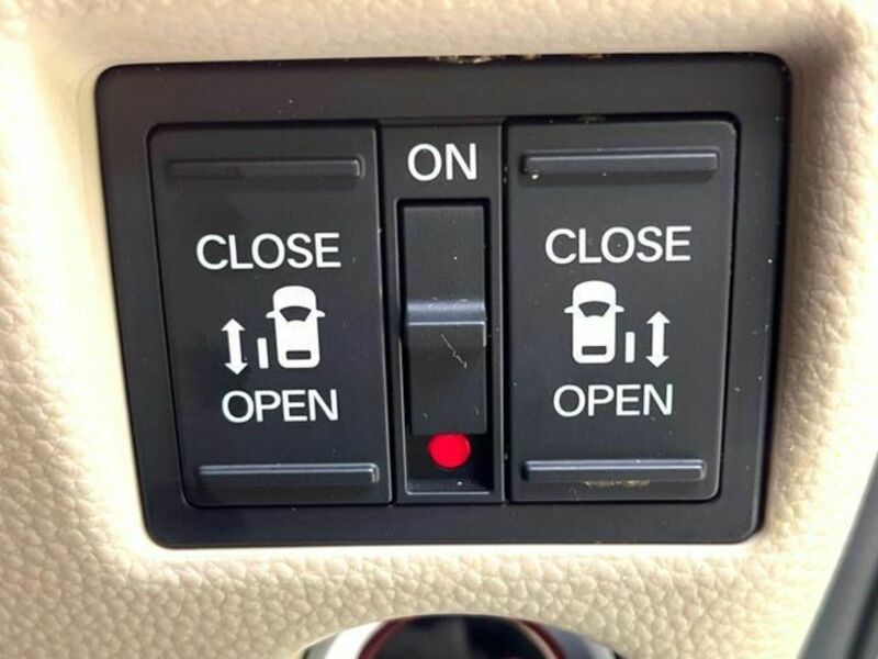 N BOX