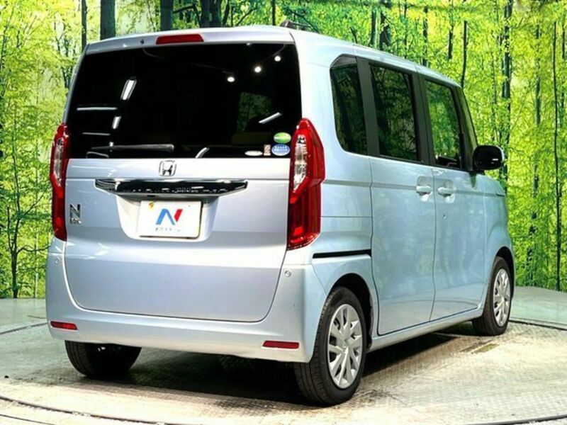 N BOX