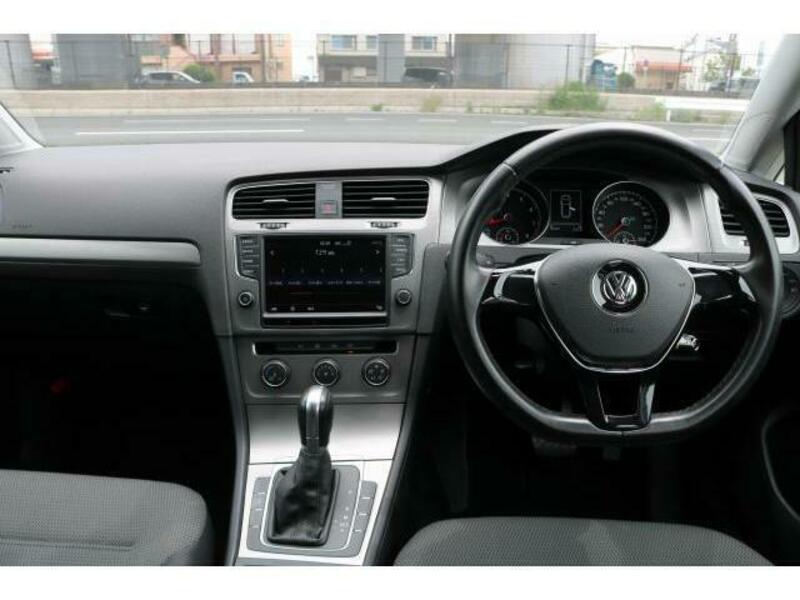 GOLF VARIANT
