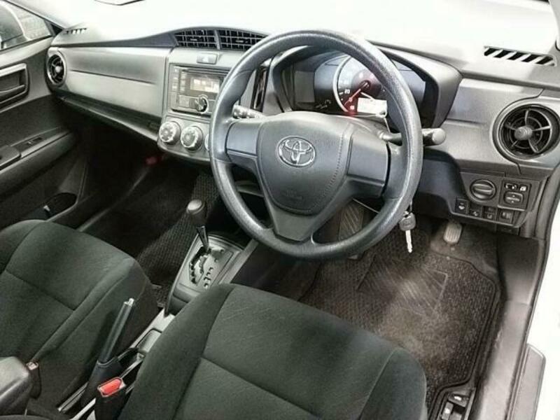 COROLLA AXIO