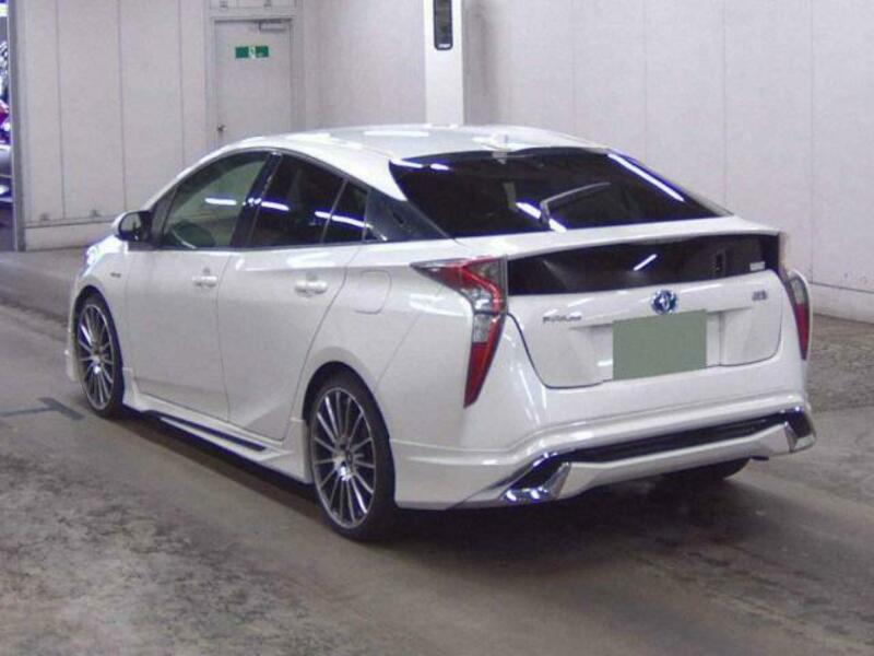 PRIUS-1