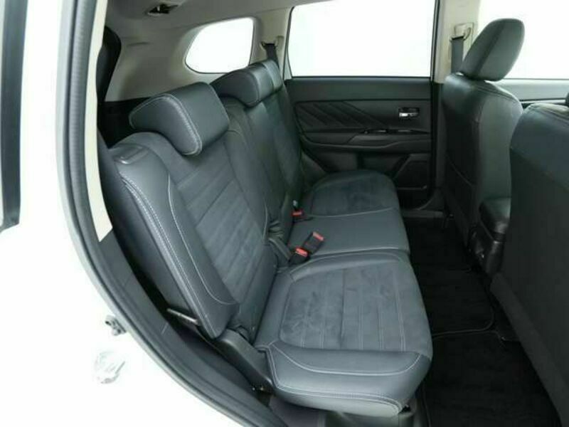 OUTLANDER PHEV