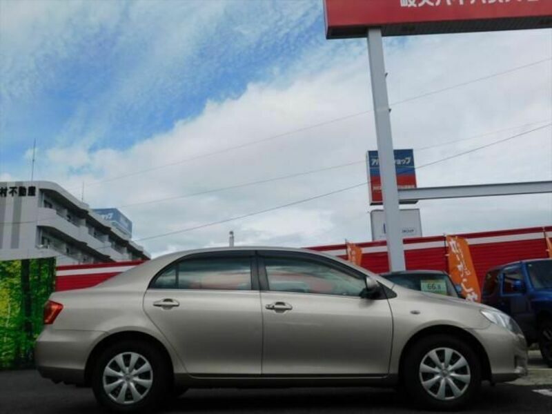 COROLLA AXIO