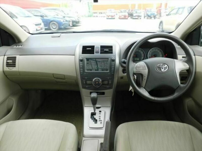 COROLLA AXIO