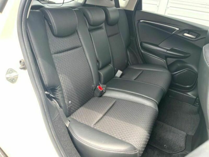 FIT HYBRID-8