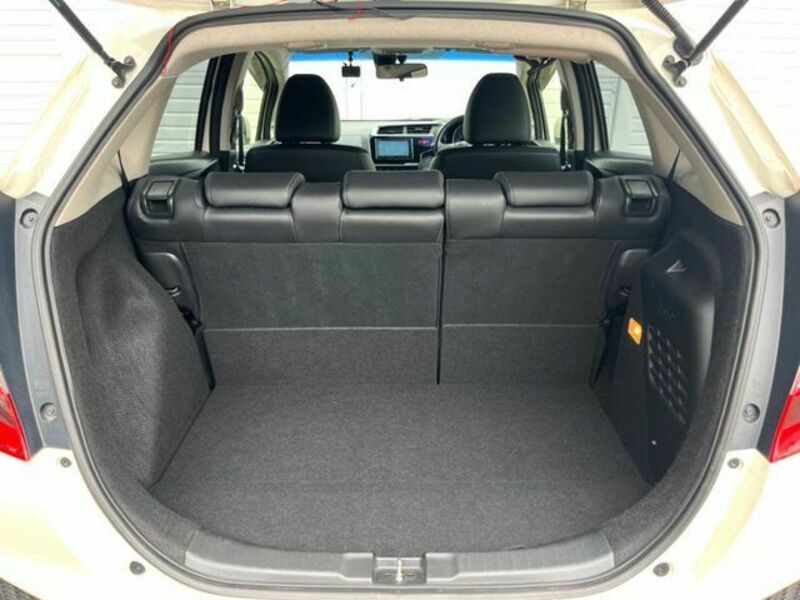 FIT HYBRID-9