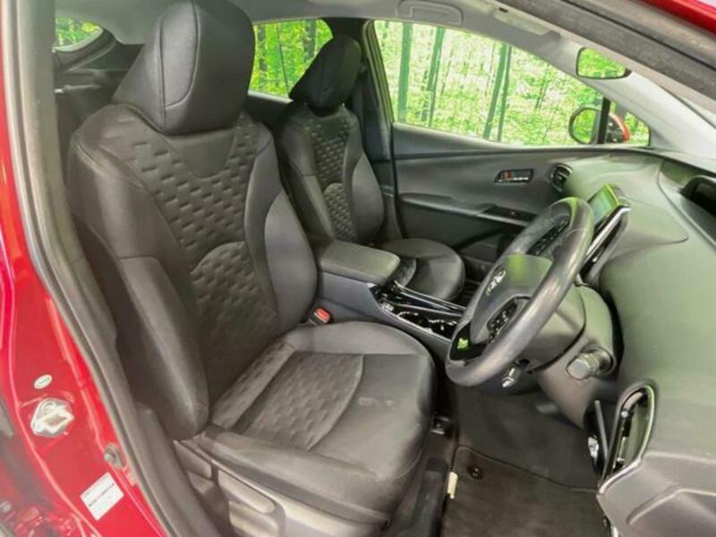 PRIUS PHV