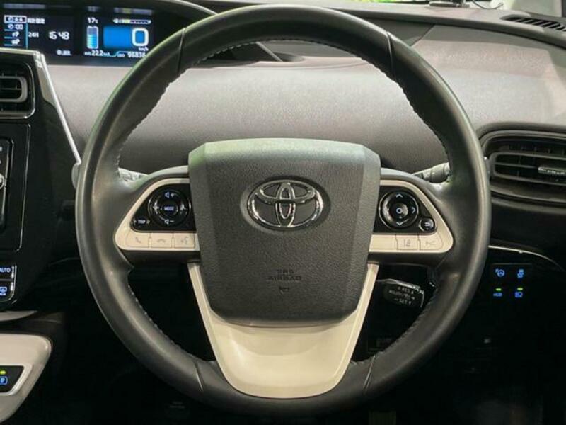 PRIUS-10