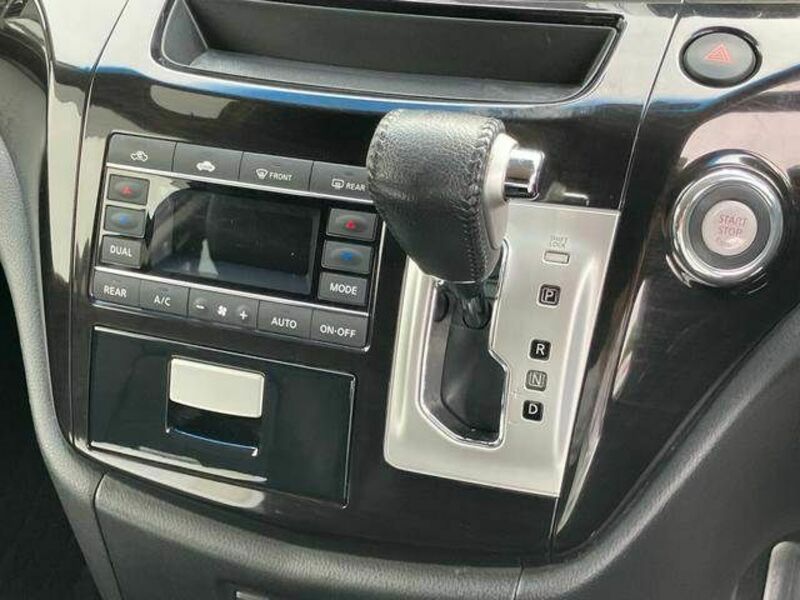 ELGRAND-11