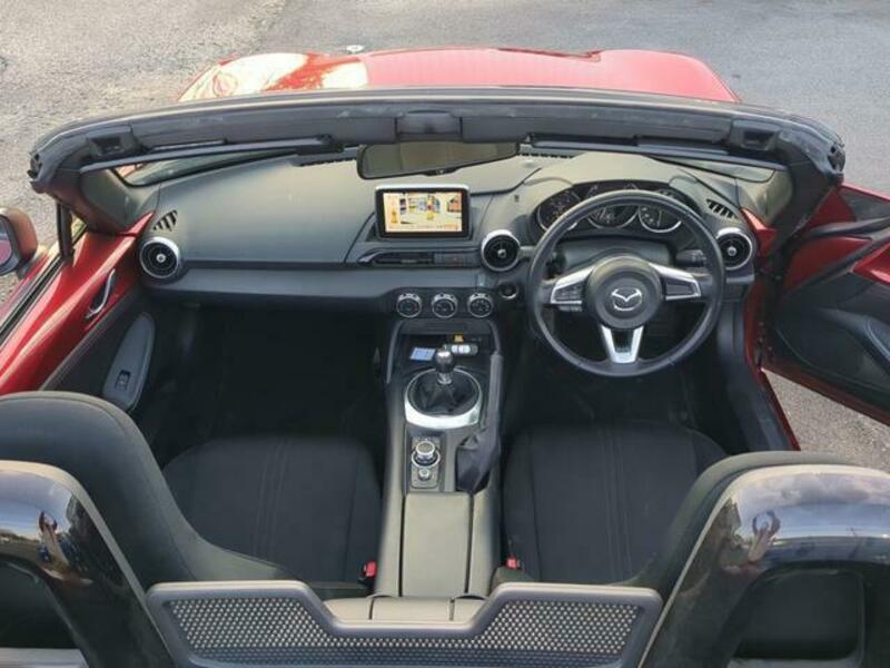 ROADSTER-1
