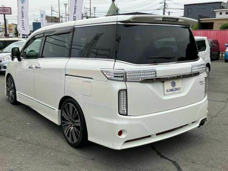 ELGRAND-5