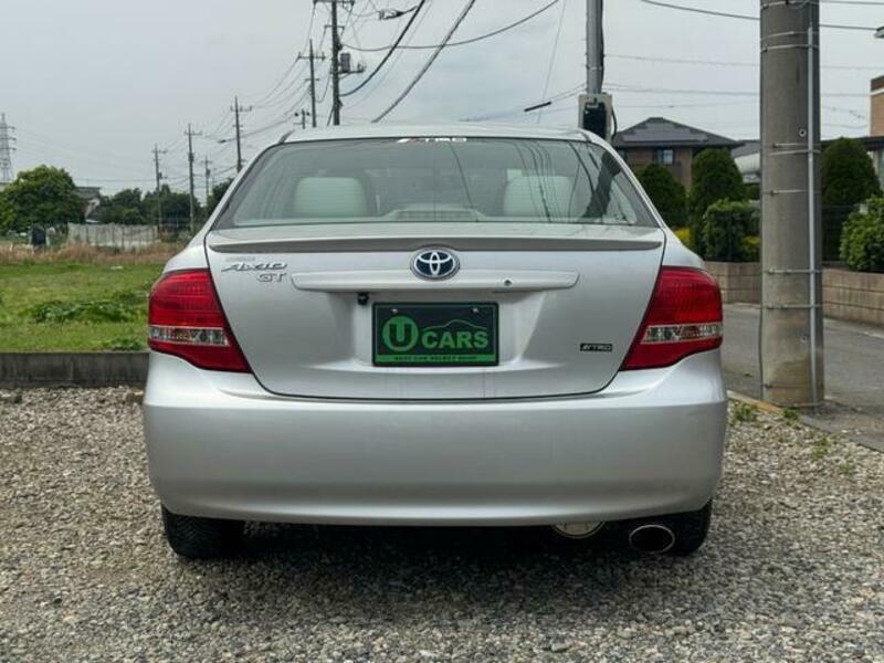 COROLLA AXIO