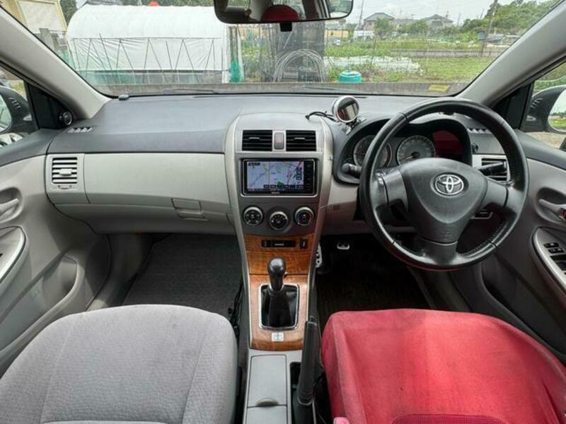 COROLLA AXIO