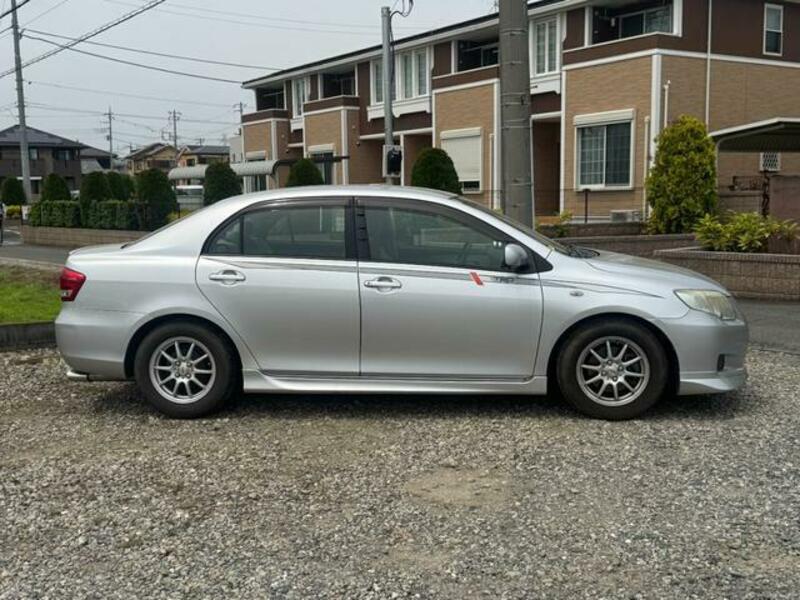 COROLLA AXIO