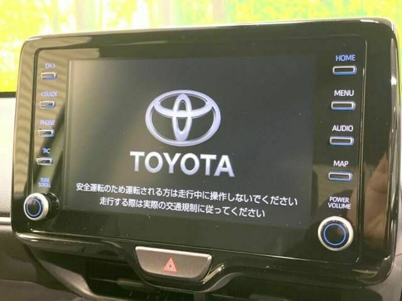 YARIS CROSS