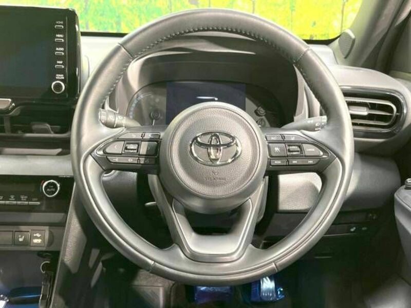 YARIS CROSS