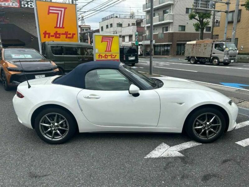 ROADSTER