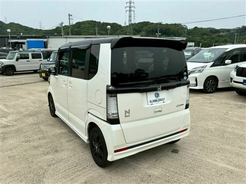 N BOX CUSTOM