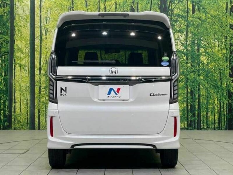 N BOX CUSTOM