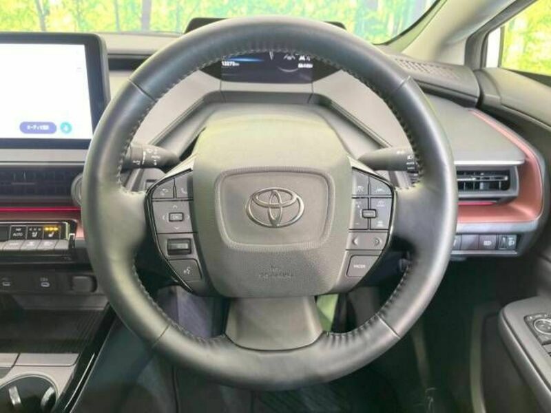 PRIUS-11