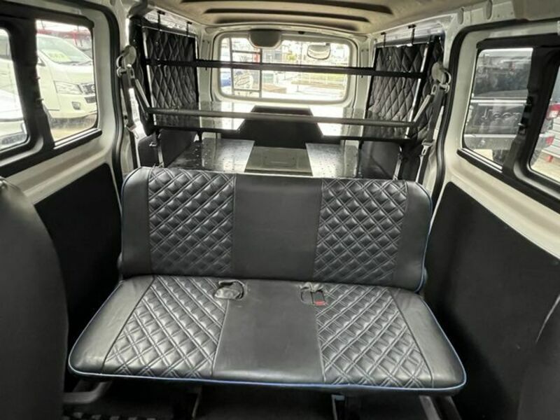 NV350 CARAVAN