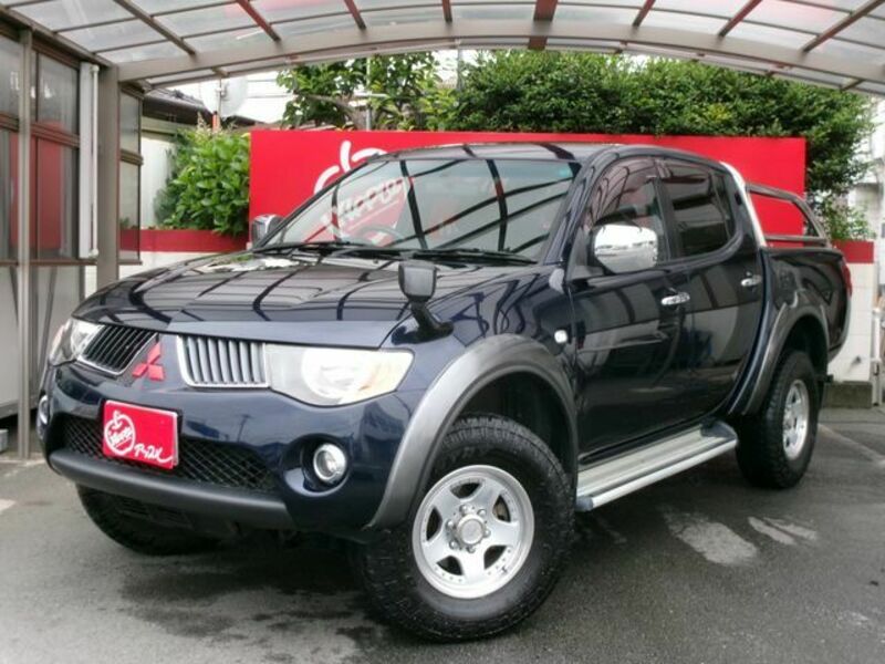MITSUBISHI TRITON