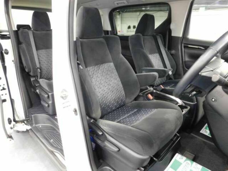 VELLFIRE-19