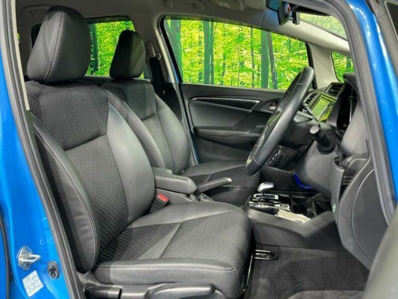 FIT HYBRID-7