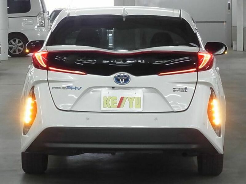 PRIUS PHV