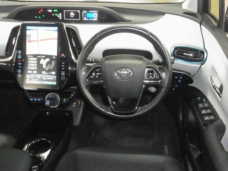 PRIUS PHV