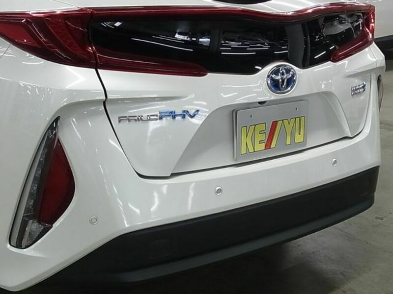 PRIUS PHV