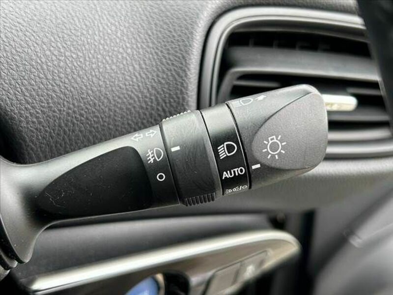 PRIUS-6