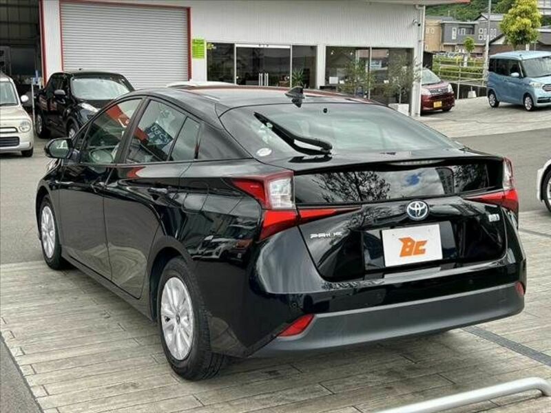 PRIUS-12