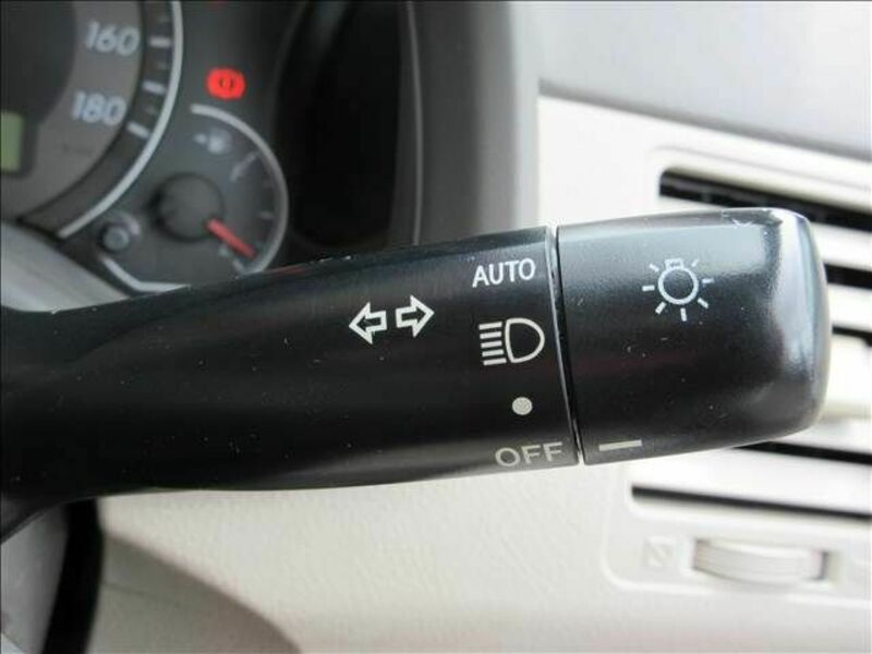 COROLLA AXIO