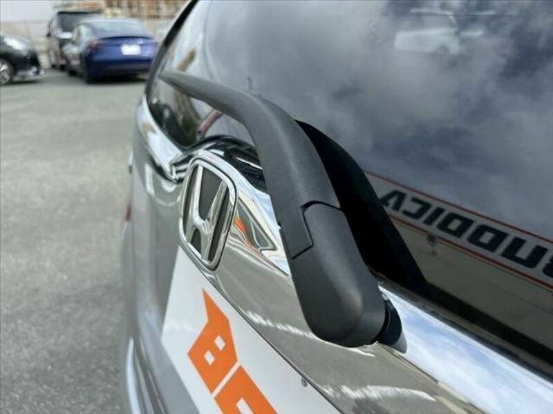 FIT HYBRID-22