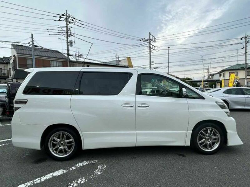 VELLFIRE