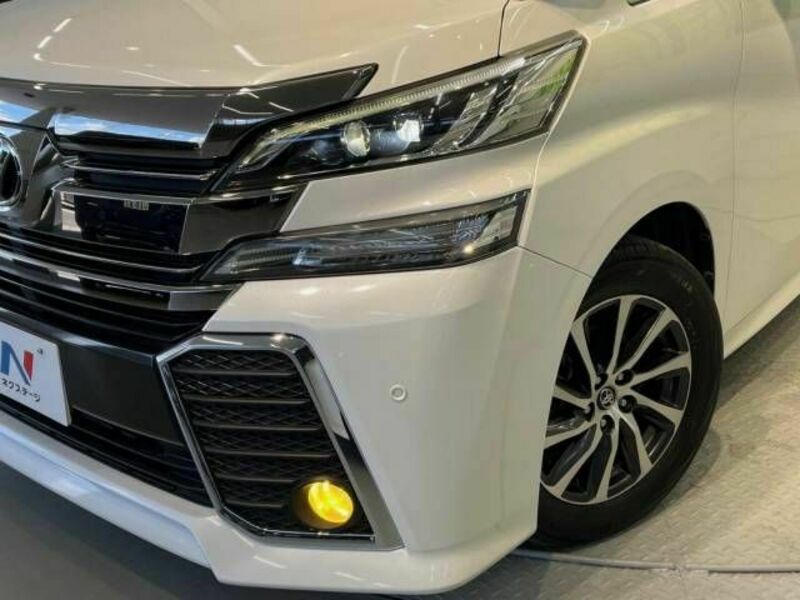 VELLFIRE-12