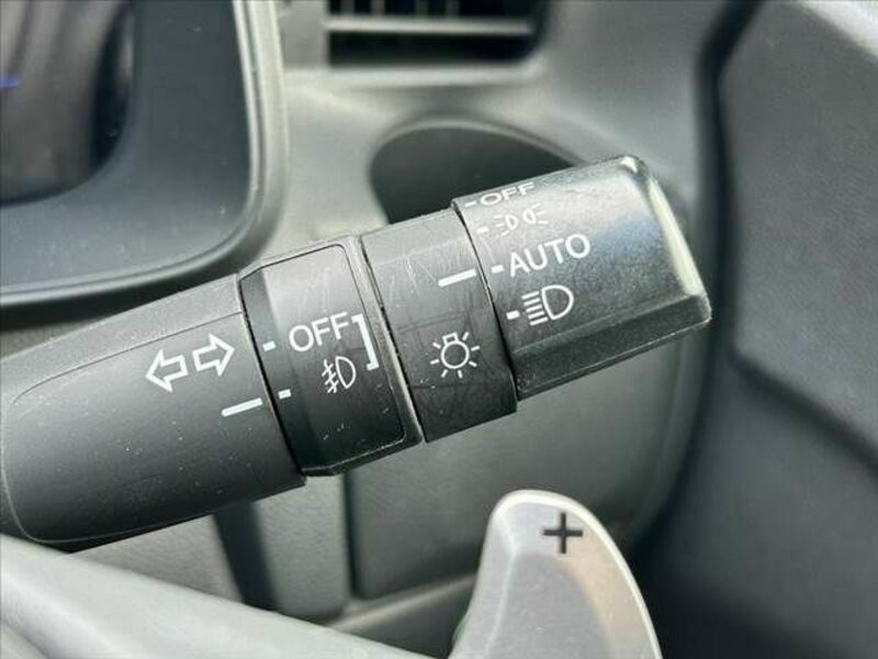 FIT HYBRID-4