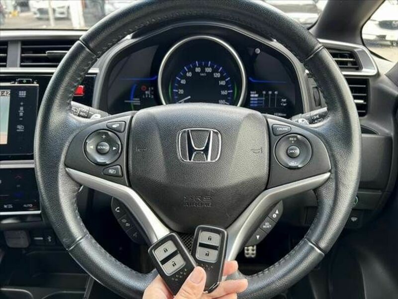 FIT HYBRID-5