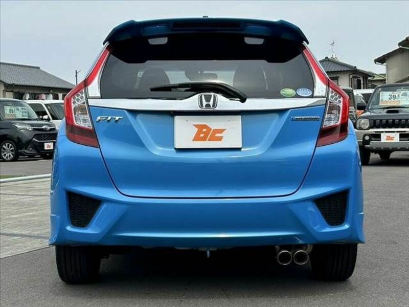 FIT HYBRID-13