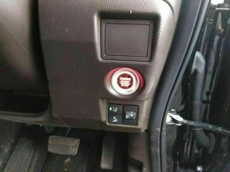N BOX