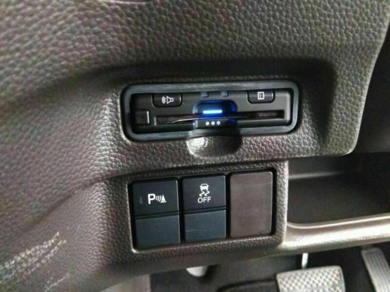 N BOX